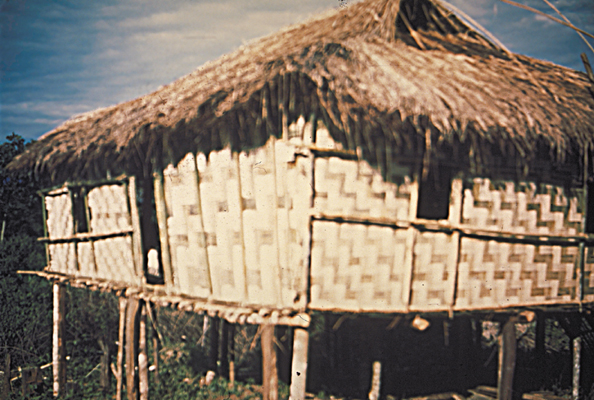 028-hut
