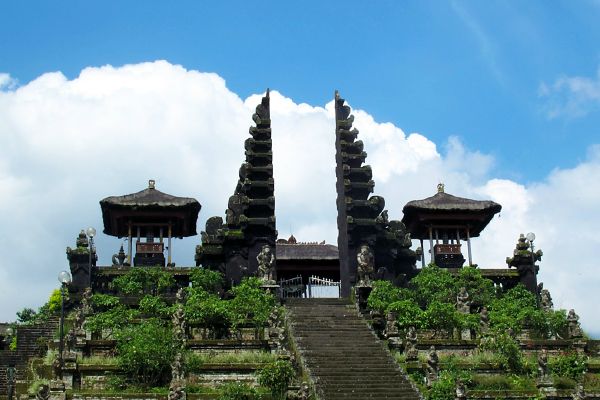 Click here to return to the Bali story.